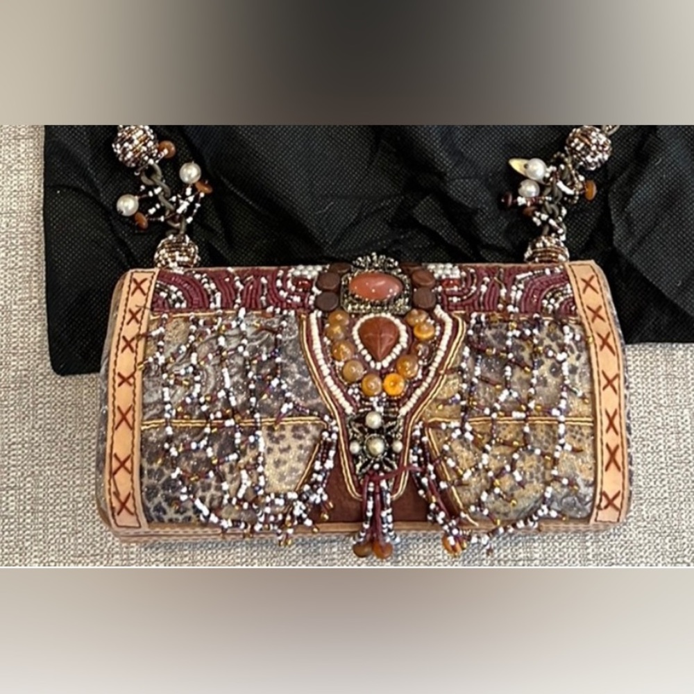 MARY FRANCIS designer a beautiful earth tone beaded purse.